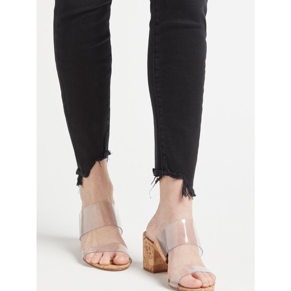 Good American Good Legs Step Hem Black Skinny Jeans 2 / 26" - Picture 2 of 11